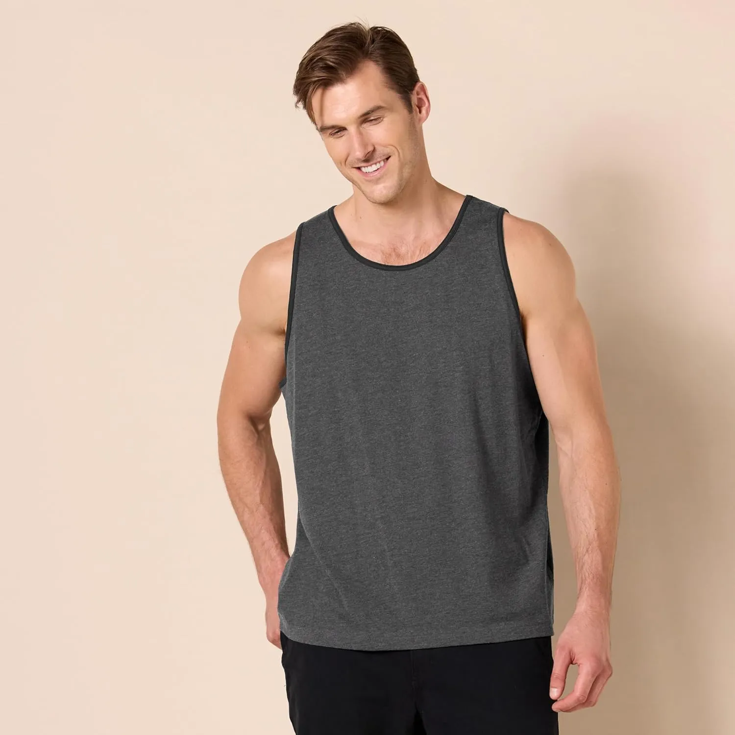 Amazon Essentials Men's Tank Top, Regular-Fit Undershirt