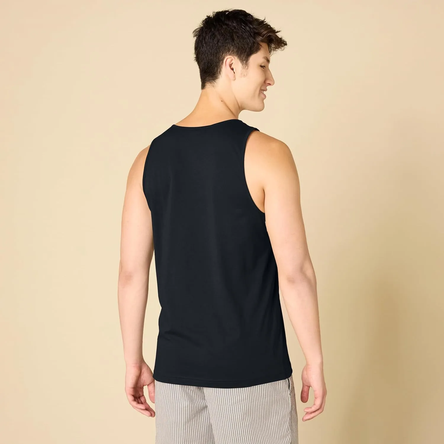 Amazon Essentials Men's Tank Top, Regular-Fit Undershirt