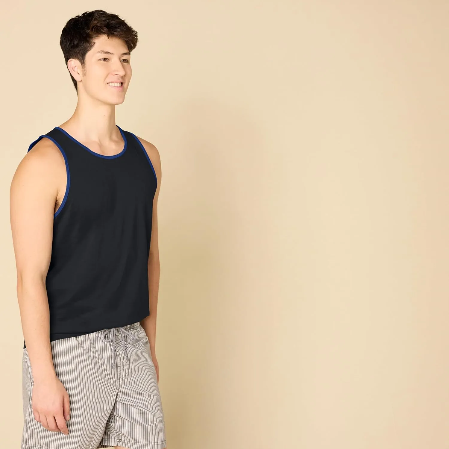 Amazon Essentials Men's Tank Top, Regular-Fit Undershirt
