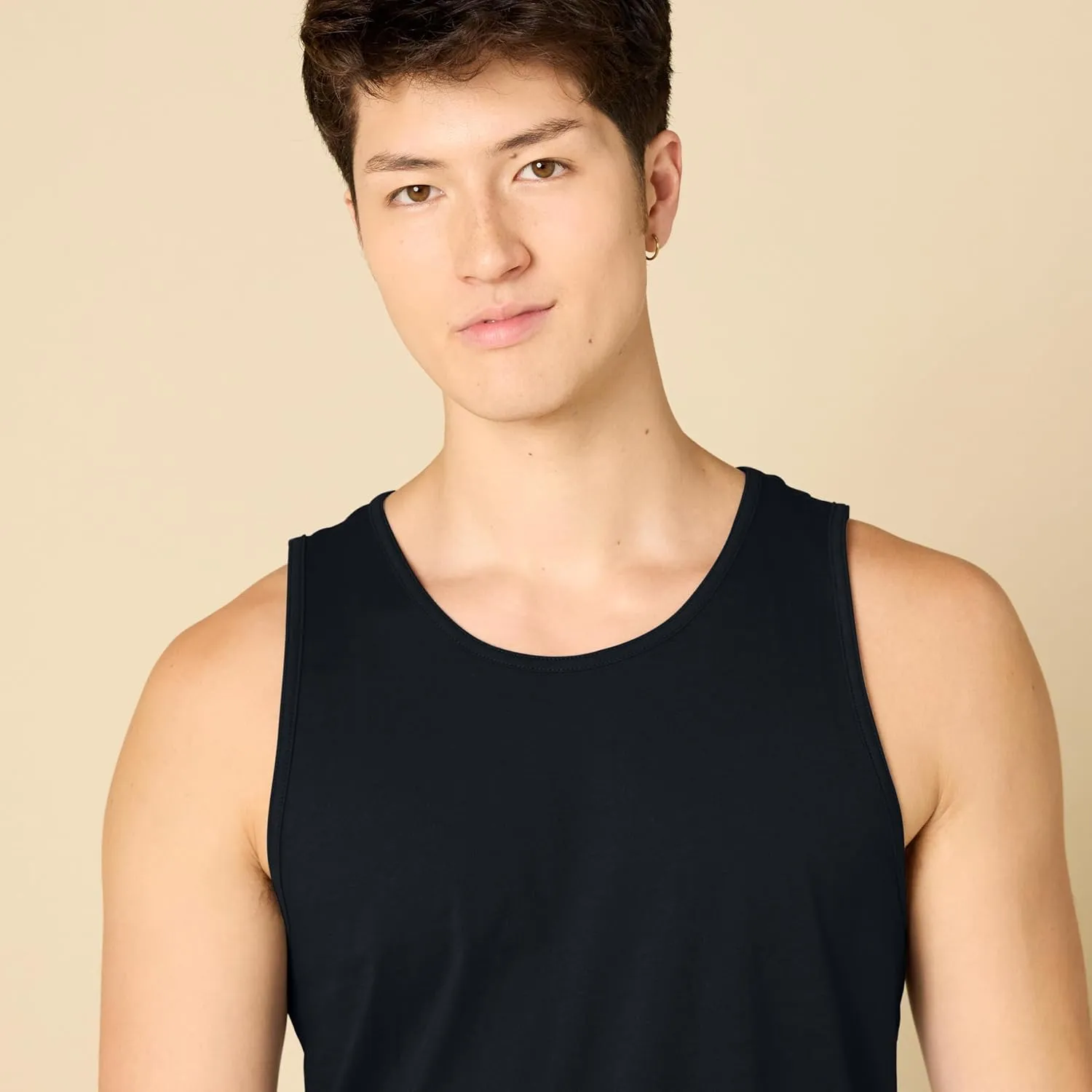 Amazon Essentials Men's Tank Top, Regular-Fit Undershirt