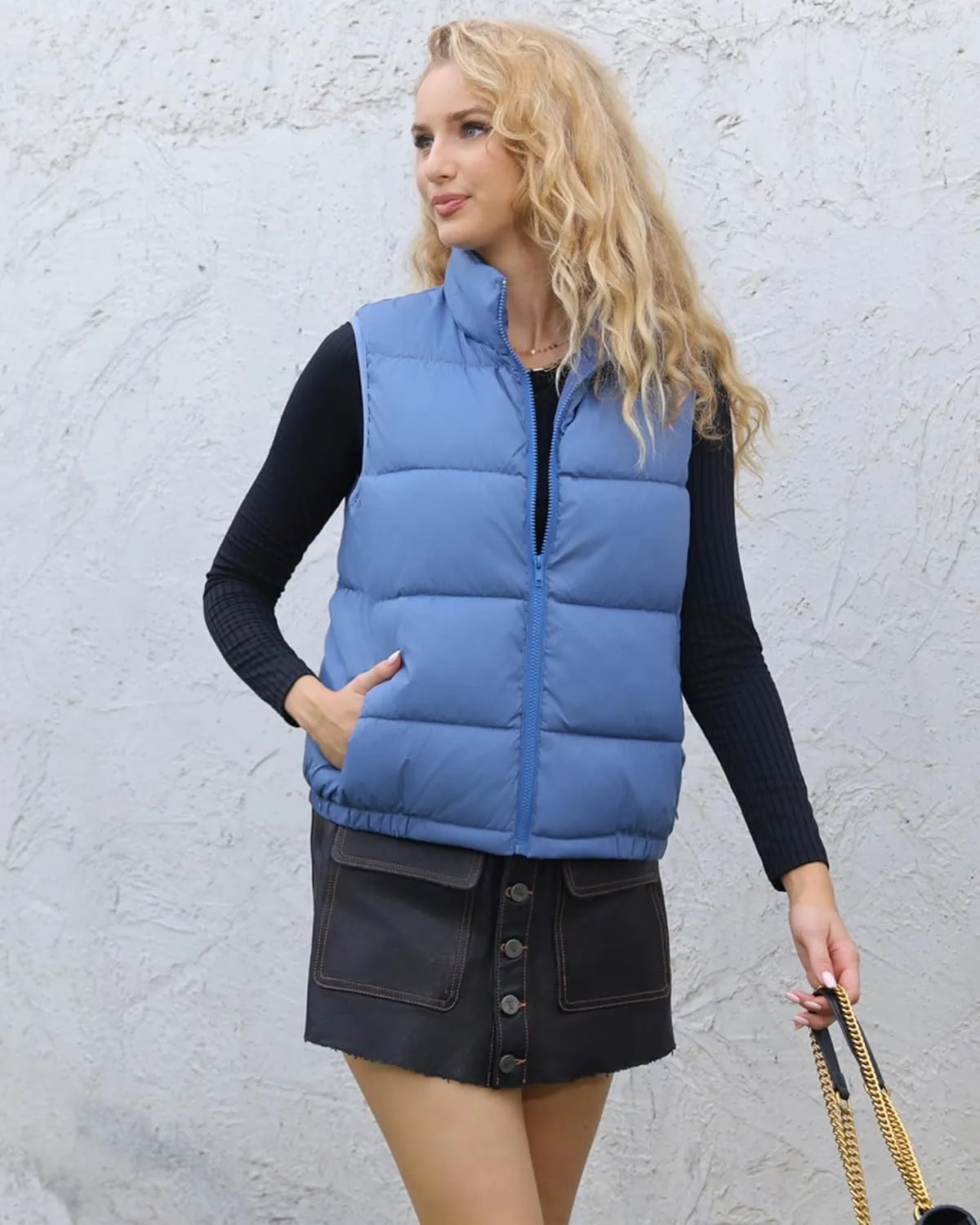 Women's Puffer Vest - Lightweight, Water Repellent, 4 Pockets, for Fall & Winter